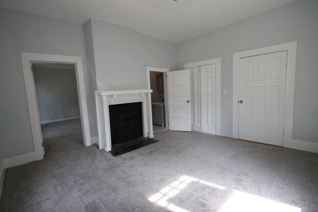 Building Photo - Exclusively Offered by Muse Realty Rentals...