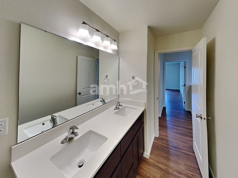 Building Photo - 1993 NW 22nd St