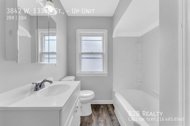 Building Photo - 3842 W 133rd St