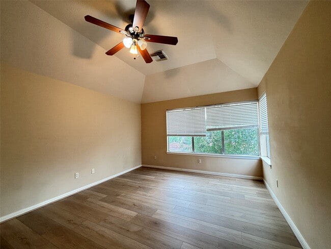 Building Photo - 3418 Shadowfern Dr
