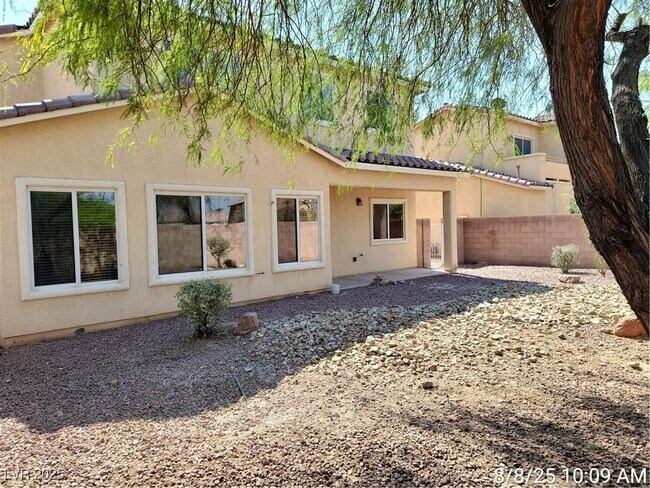 Building Photo - 6033 Casa Antiqua St