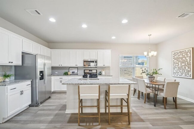 Building Photo - 1801 Fairhaven Gtwy