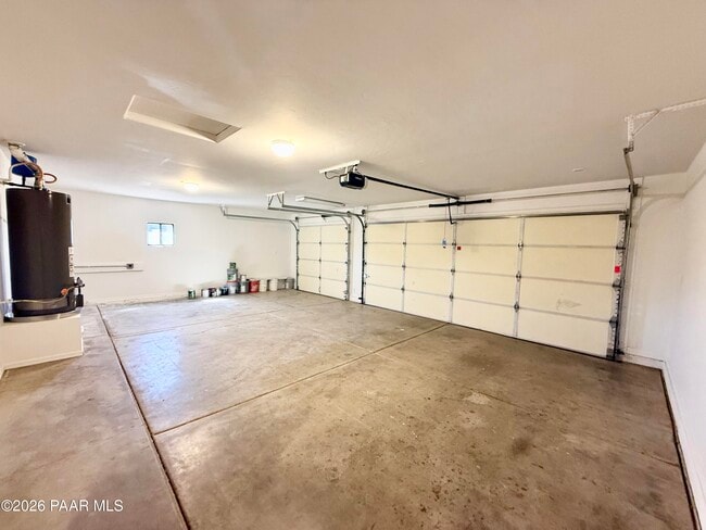 Building Photo - 8561 E Posse Cir