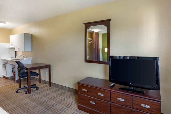 Building Photo - Furnished Studio-Philadelphia - Mt. Laurel...