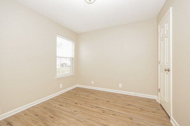 Building Photo - 5129 Brookstone Ct
