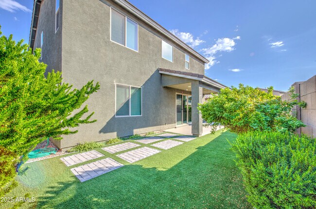 Building Photo - 9856 E Palladium Dr