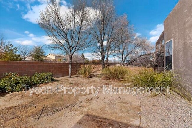 Building Photo - 10309 Longmont Pl NW