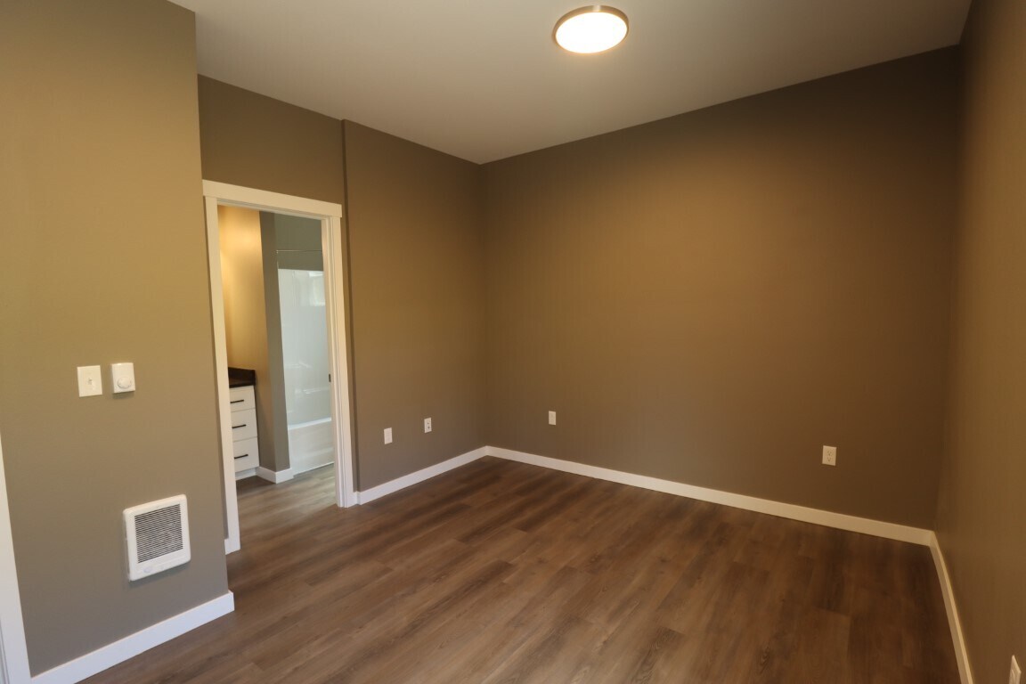 Building Photo - 6929 Osprey Ct SE