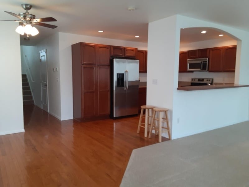 Building Photo - 2730 10th Ct SE