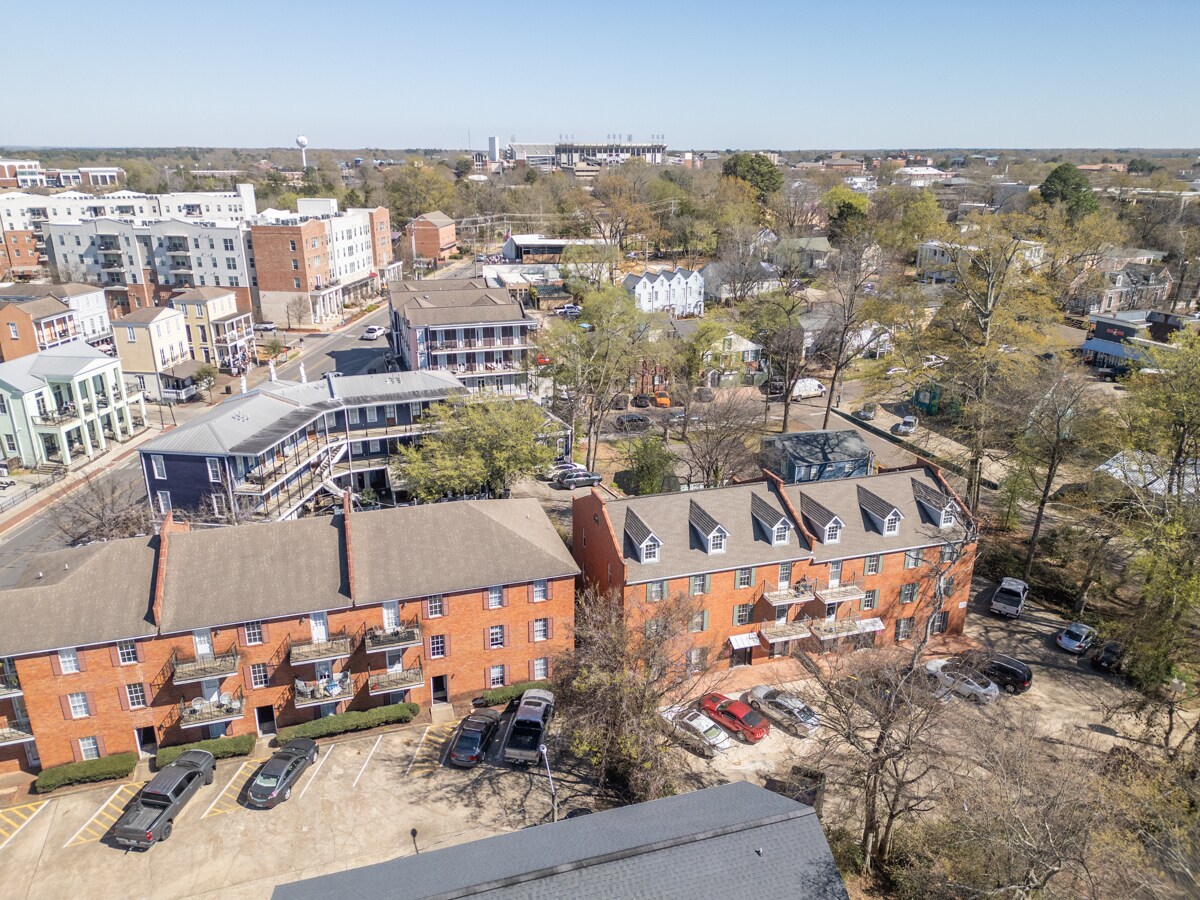 Building Photo - 1001 Cotton Row
