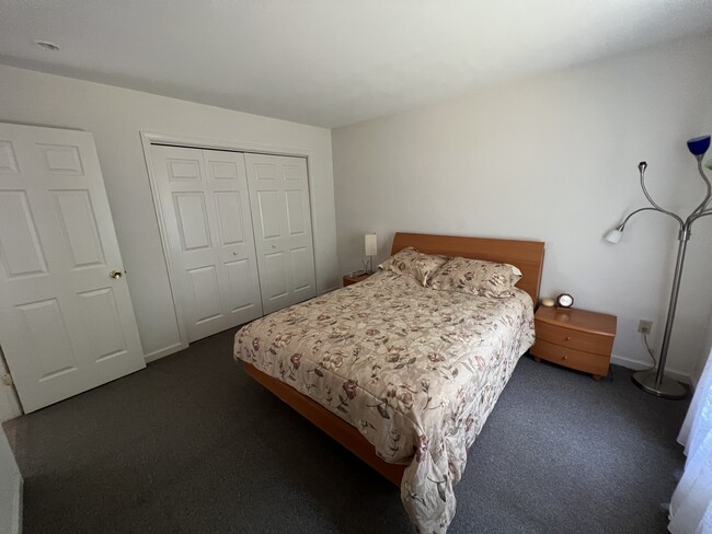 Building Photo - 368 Upper Wild Acrs Dr