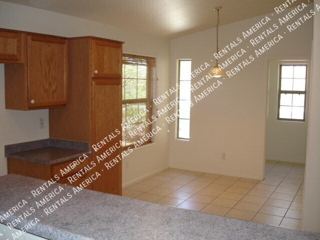 Building Photo - 17463 W Rock Wren Ct