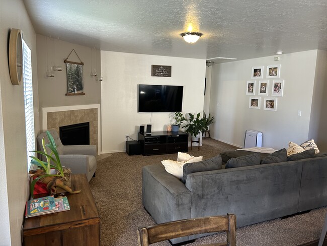 Building Photo - 3932 S Veneto Pl