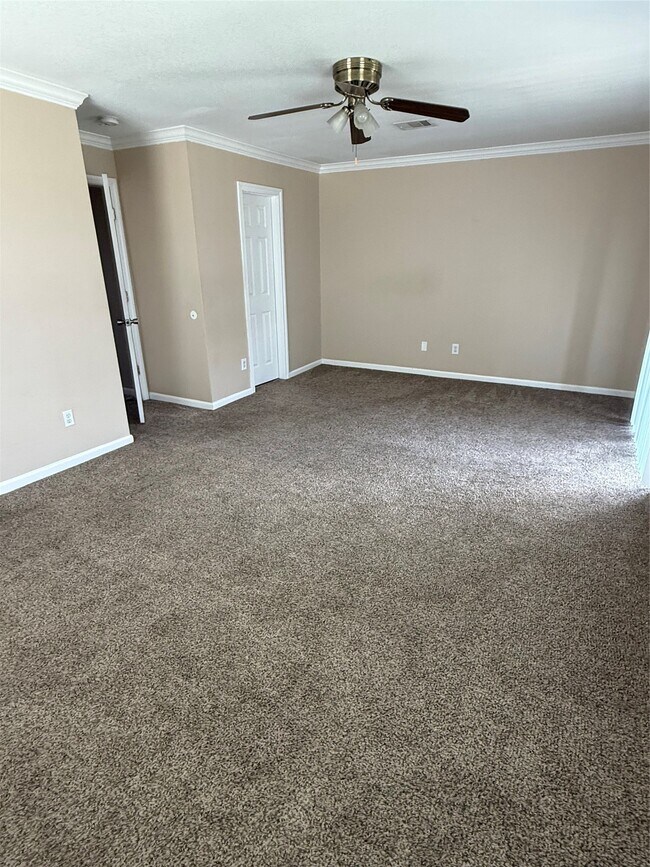 Building Photo - 1625 Townhome Ln