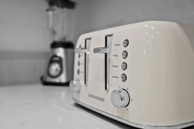 Building Photo - 2065 SW 28th Terrace