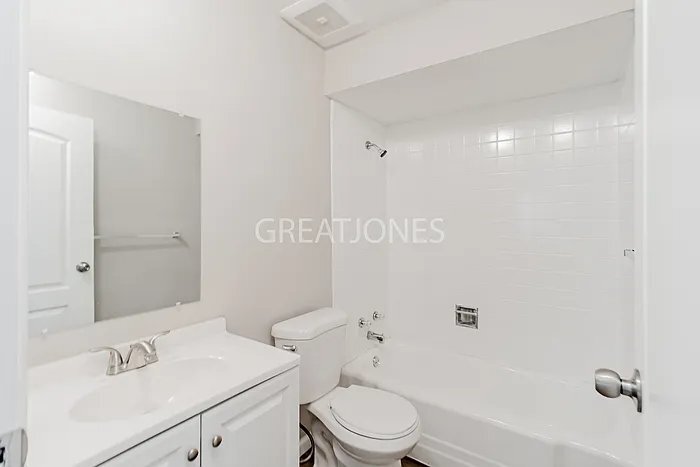 Building Photo - 1500 Surf Side Dr