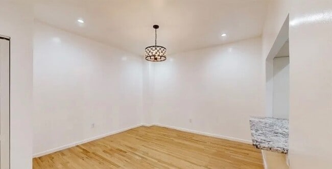 Building Photo - 13102b 40th Rd