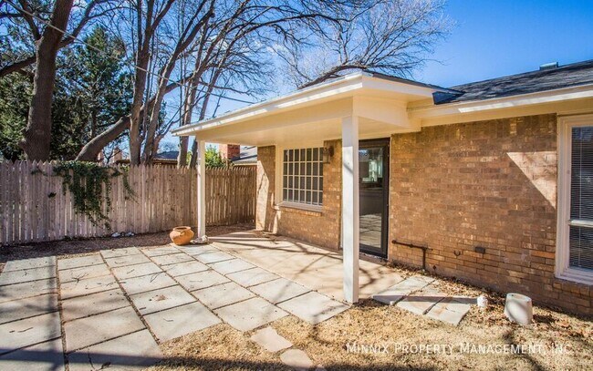 Building Photo - 6309 Nashville Dr