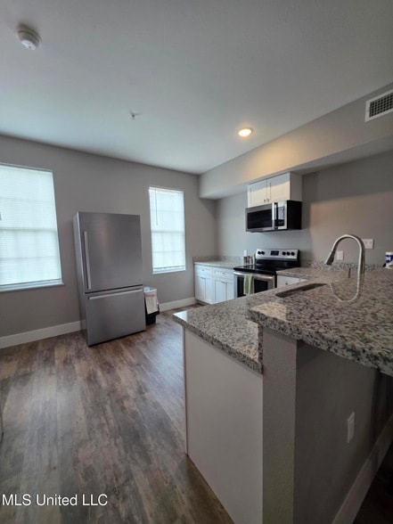 Building Photo - 107 E Orchard Loop