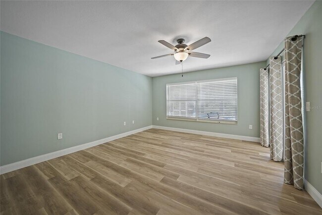 Building Photo - 2925 Magdalina Dr