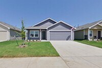 Building Photo - 807 Ginkgo Wy