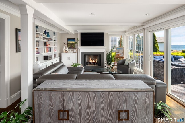 Building Photo - 187 Dolphin Cove Quay