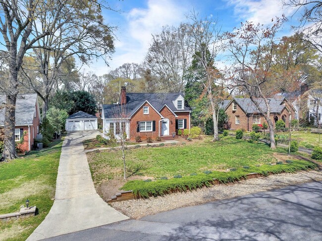 Building Photo - BRICK GASTONIA HOME FOR RENT