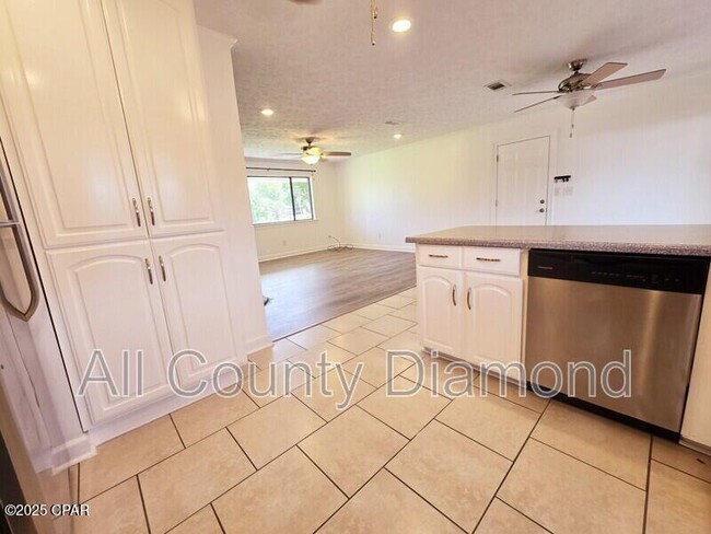 Building Photo - 1119 Wyoming Ave