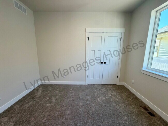Building Photo - Brand New Single Family Home!