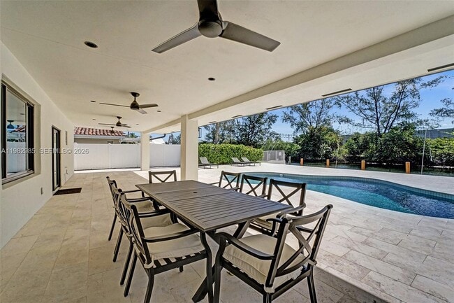 Building Photo - 915 NW 7th St