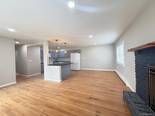 Building Photo - 227 Whalesback Rd