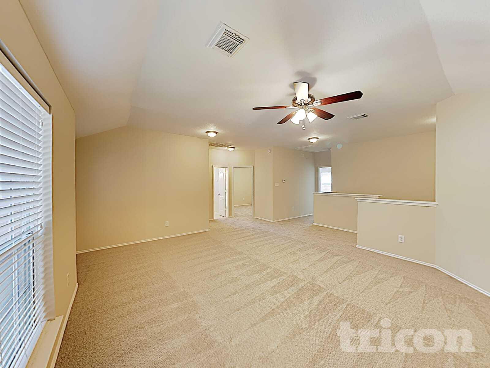 Building Photo - 9715 Haleys Comet Cir