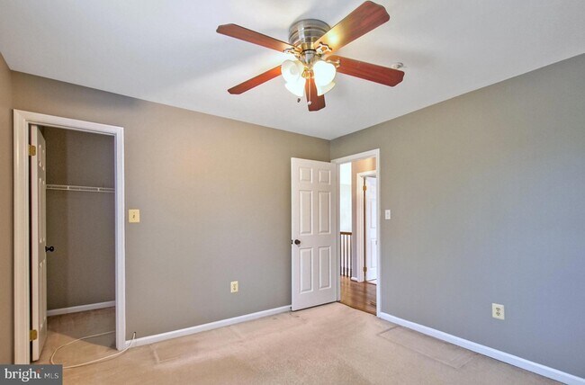 Building Photo - 18414 Garner Ln