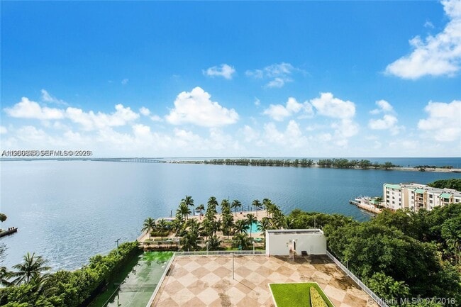 Building Photo - 2101 Brickell Ave