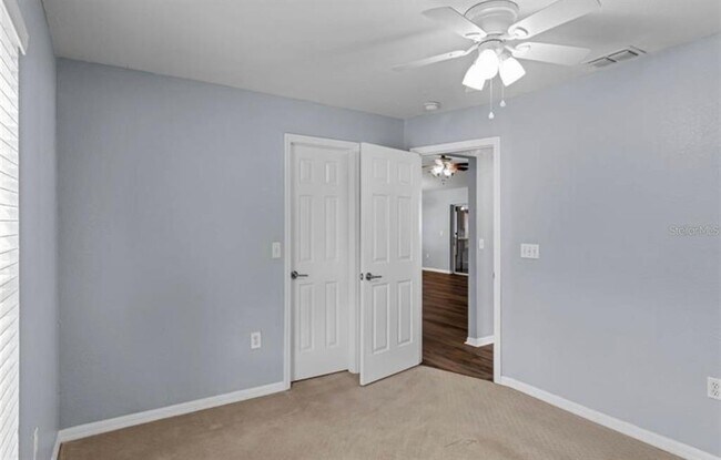 Building Photo - 3570 Manor Loop