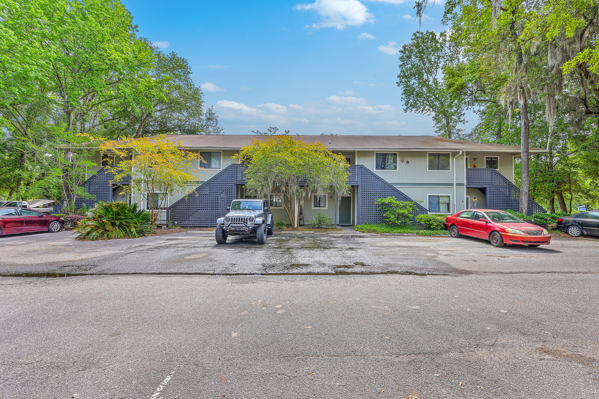 Building Photo - 2736 Jobee Dr