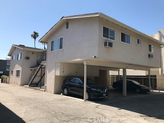 Building Photo - 5730 Laurel Canyon Blvd