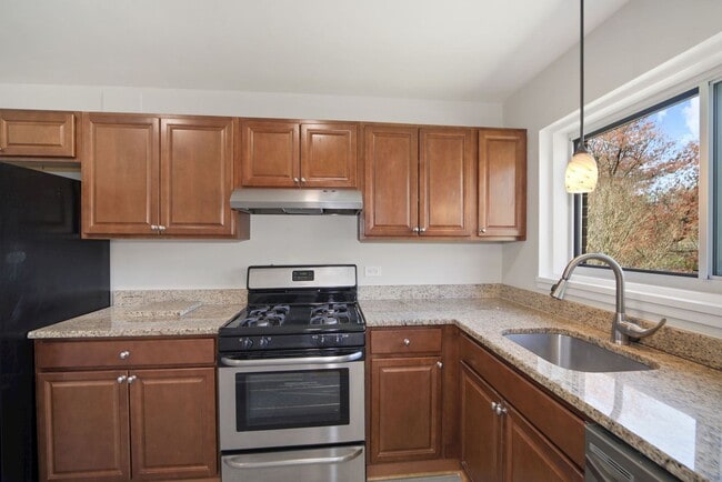 Building Photo - 2BD/2BA- Bethesda Condo in Parkside Community - Utilities Included