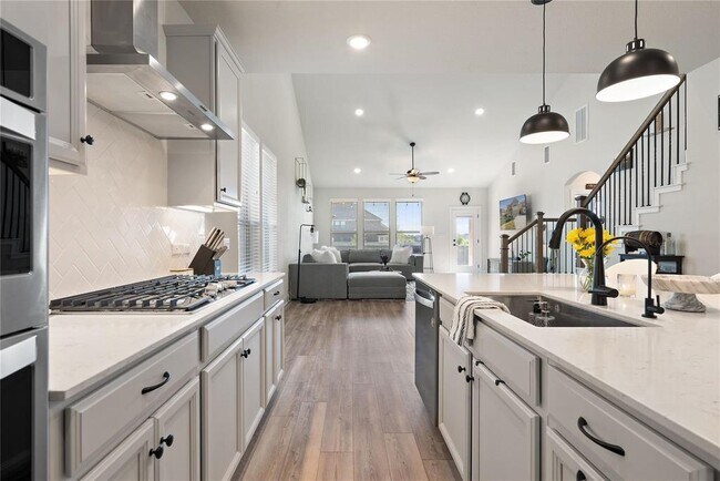 Building Photo - 156 Janelle Ln