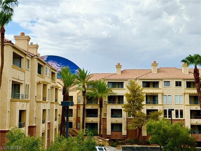 Building Photo - 270 E Flamingo Rd