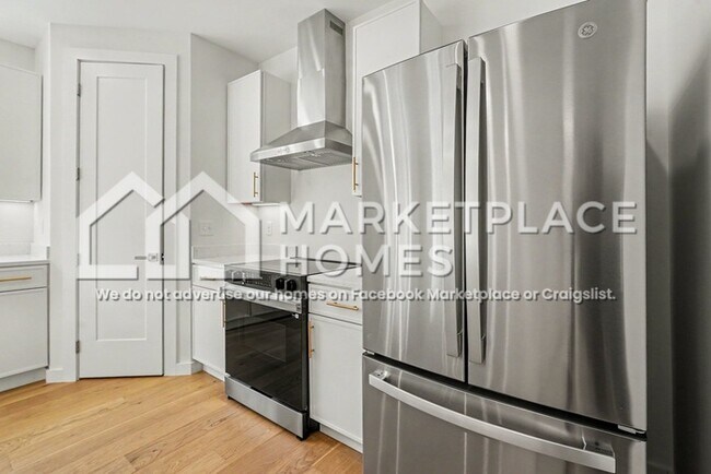 Building Photo - 6 Taverly Dr