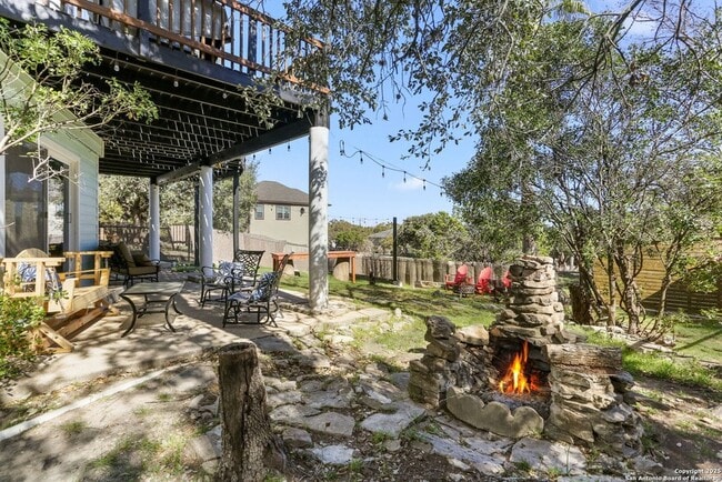 Building Photo - 1433 Riviera Dr