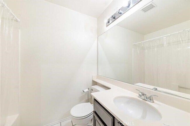 Building Photo - 40207 Mimulus Way