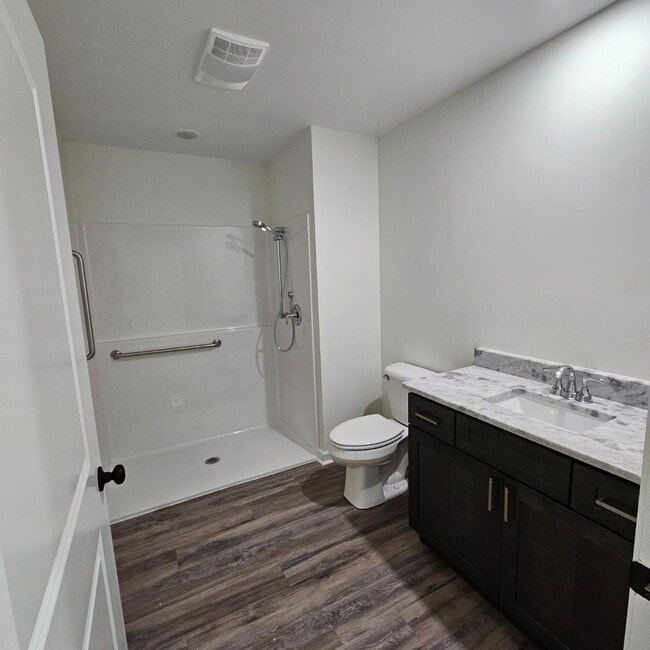 Building Photo - 1300 Lafourche Dr
