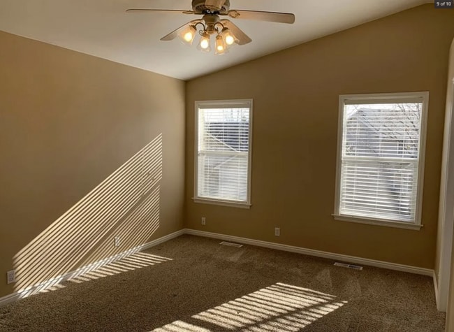 Building Photo - 13871 W Chatsworth Ct