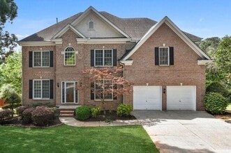 Building Photo - 330 Winherst Ln