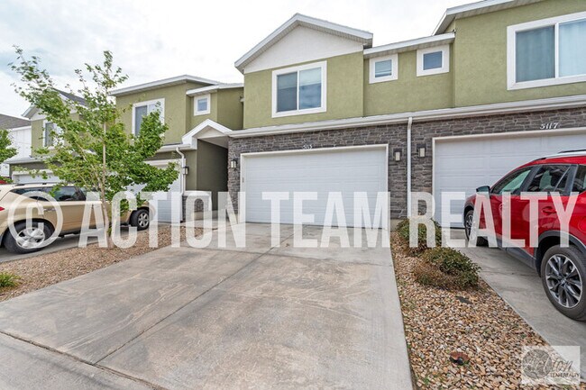 Building Photo - Middle Row Townhome in Herriman!