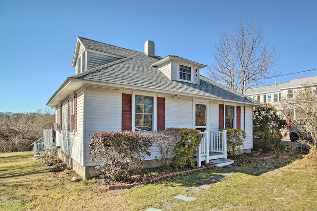 Building Photo - 343 Ocean St