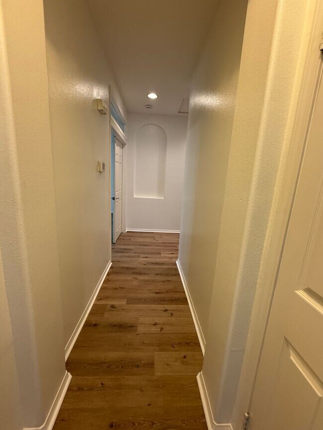 Building Photo - Wyndham Rose in AV, 2 Bedrooms,2 Bathrooms + Den, Gated Community,