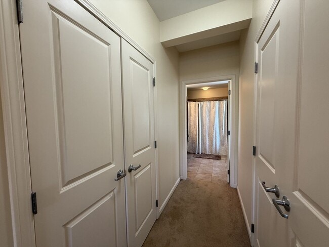 Building Photo - Two-Bedroom Condo in the Summit at Shiloh!